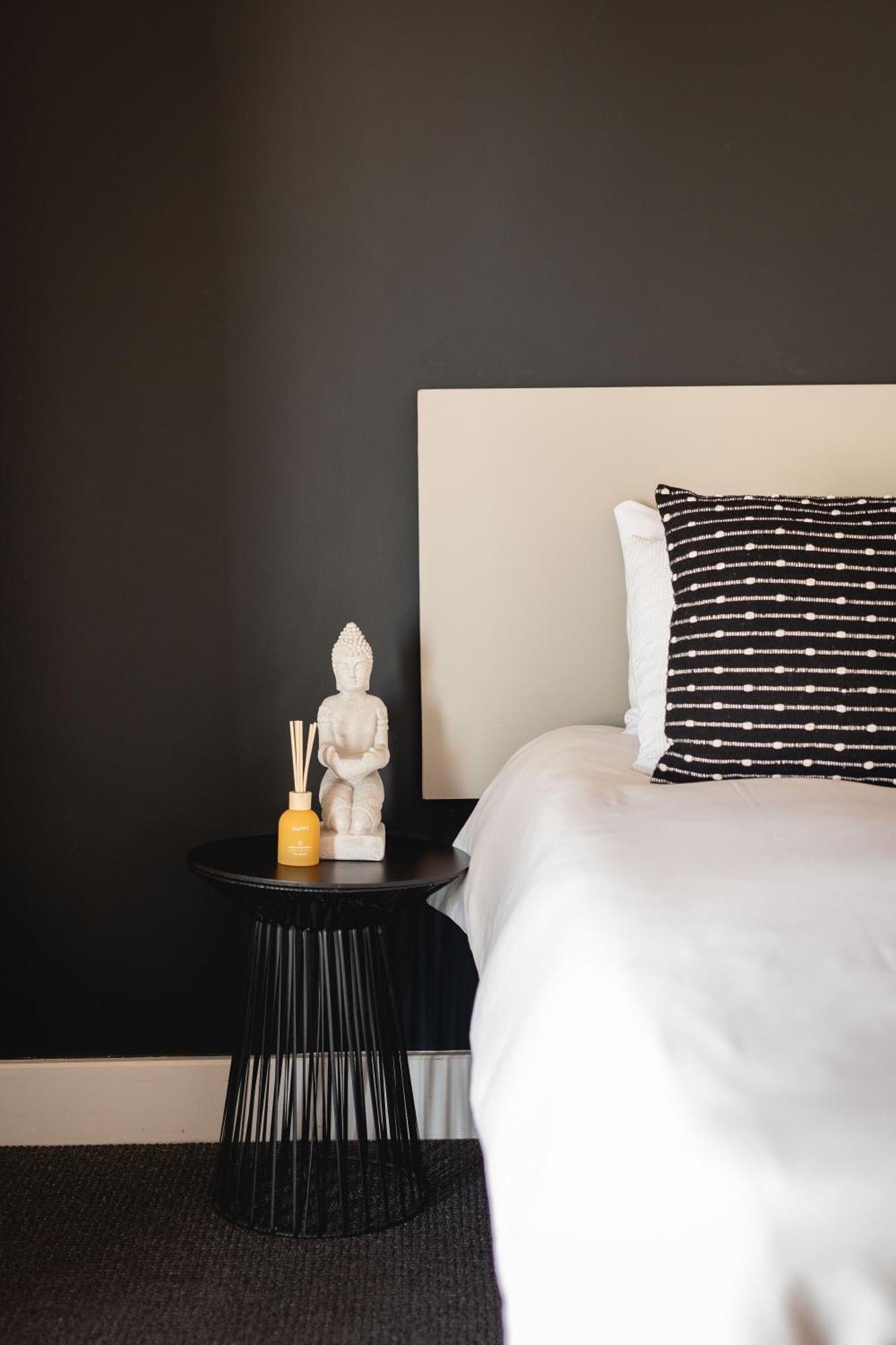 Central Mountain View Apartment, Hermanus Waterfront Экстерьер фото