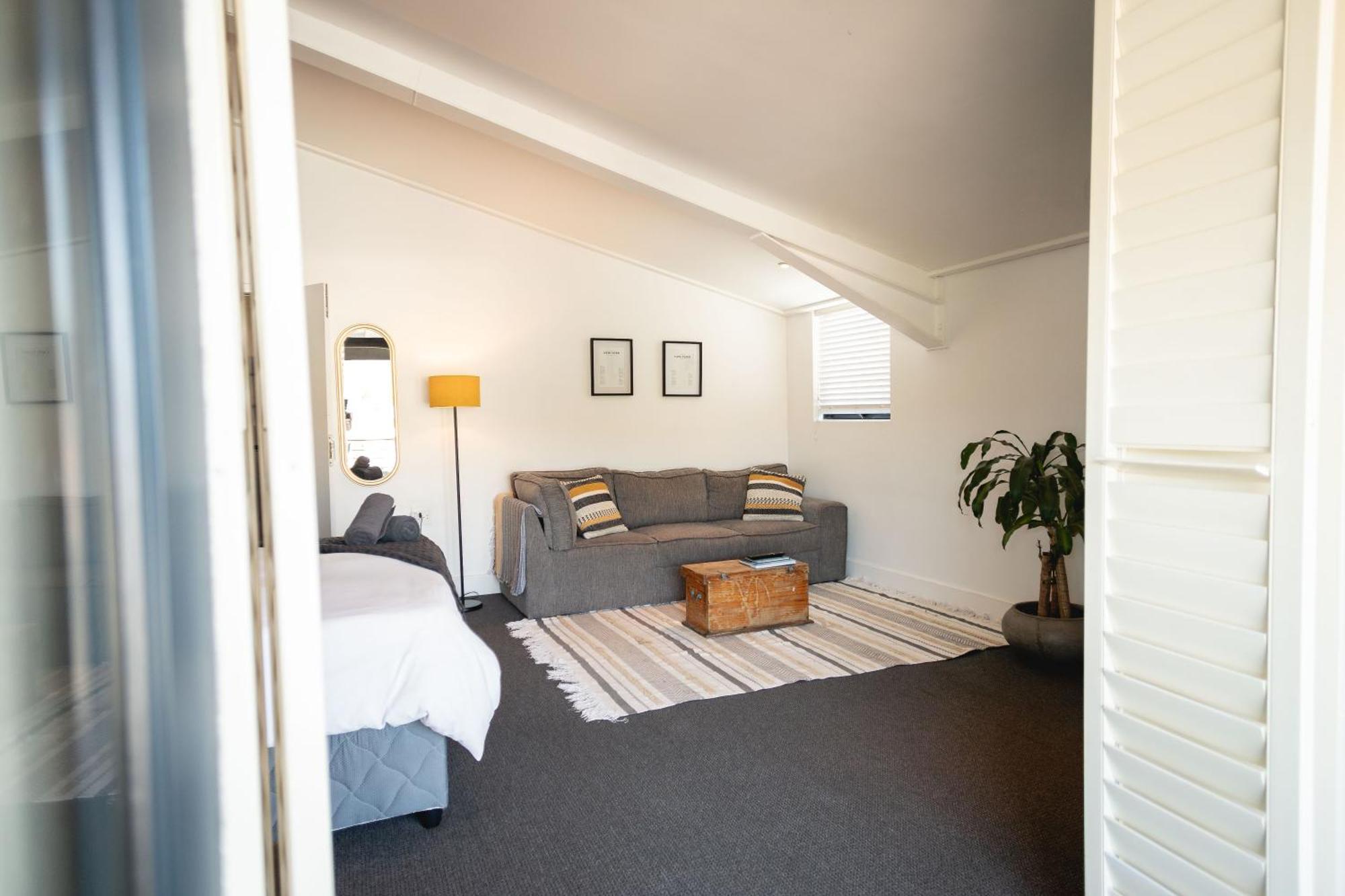 Central Mountain View Apartment, Hermanus Waterfront Экстерьер фото